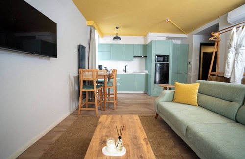Harbiye Apartment | Bird Nest Suite