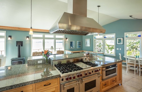 Bodega Bay House | Bird Watch @ Land's End with Amazing Views of the Harbor and Pacific Ocean