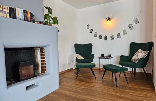 Wehrda House | BIRDHOUSE - Big Living for 12 with two Terraces, BBQs, Kicker, Fitness