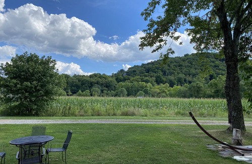 Confluence House | Birdhouse Inn Confluence