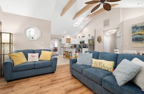 Ocean Pines House | Birdnest Beach Bungalow *Dog Friendly*