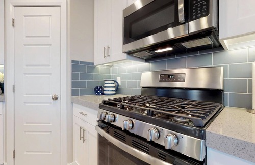 Sienna Hills House | Birds Eye View 4 Bedroom Apts by RedAwning