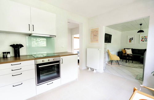 Schwanheim Apartment | birds-nest vacation apartment view of Palatinate Forest fireplace dog-friendly