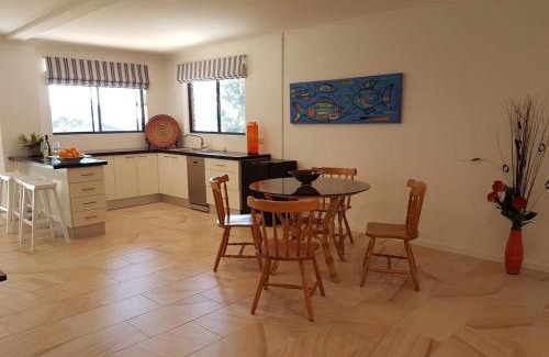 Tura Beach Apartment | Birdsong at Dolphin Cove