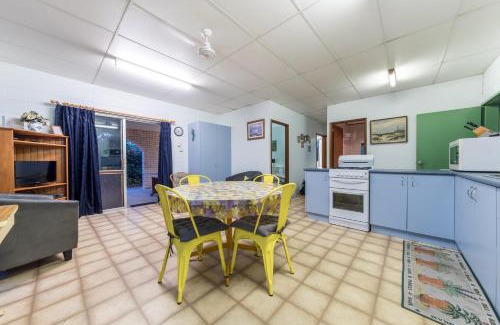 Dingo Beach House | Birdsong House- Dingo Beach