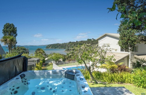 Tawharanui House | Birdsong Beach House
