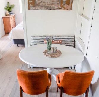 Palmwoods Apartment | Birdsong Train Carriage Cabins