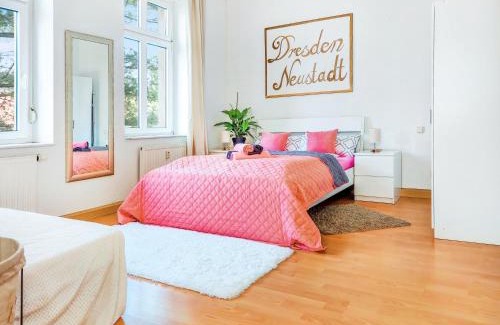 Radeberger Vorstadt Apartment | Bis 6 Personen - Helle, Ruhige Whg, 2 Bäder, DD Neustadt - Top Lage