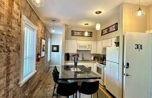 Bisbee Apartment | Bisbee Brownstone Suites