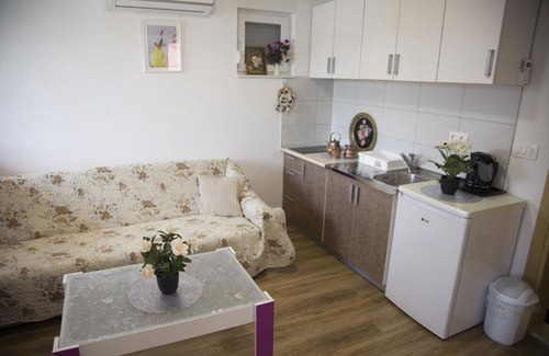 Blagaj Apartment | Bise Resort - Holiday Home Star with Shared Swimming Pool