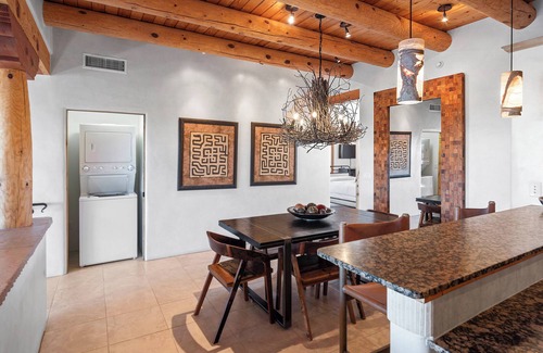 Tesuque House | Bishop's Lodge Villa 44B | Views & Luxury