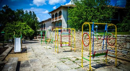 Balchik Hotel | Bisser Hotel - Free Parking - Free Pool Access