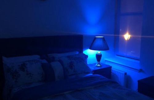 Port Morris House | BiverlyHills Holiday Home