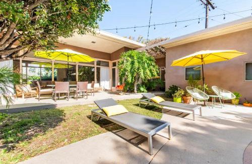 Bixby Knolls House | Bixby Beauty 50s Mod Long Beach