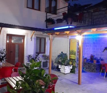 Gjirokaster House | Bixhaku GuestHouse