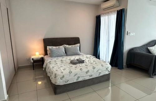 Ara Damansara Apartment | Biz Studio near Oasis Corporate Park H2O Medalla CittaMall Subang Airport