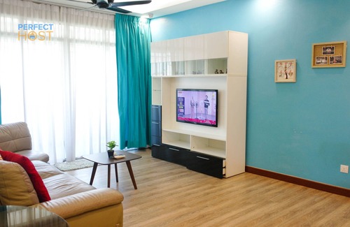 Kuala Lumpur Condo | BJ #8 Spacious 3BR Design with wifi close to LRT
