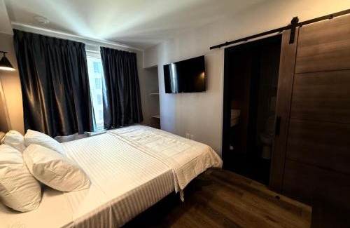 Cypress Hills Hotel | Bkway Hotel Brooklyn
