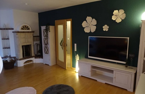 Wiesmoor Apartment | Blüteno1 mit Sauna, Kamin und Garten - Blüteno1