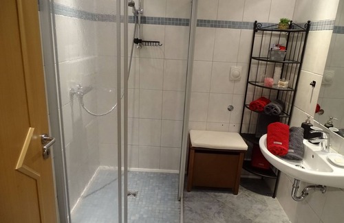 Wiesmoor Apartment | Blüteno1 mit Sauna, Kamin und Garten - Blüteno1