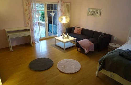 Wiesmoor Apartment | Blüteno1 mit Sauna, Kamin und Garten - Blüteno1