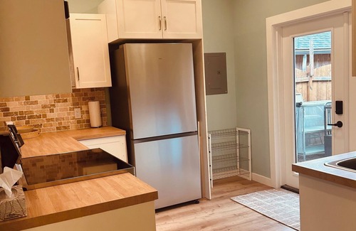 Christina Lake Apartment | Blue Haven Beach Suite