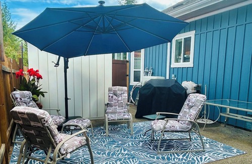 Christina Lake Apartment | Blue Haven Beach Suite