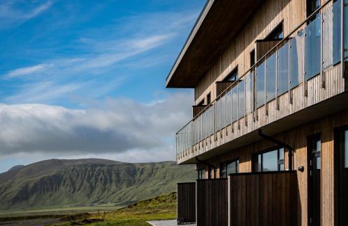 Myrdalshreppur Apartment | Black Beach Suites