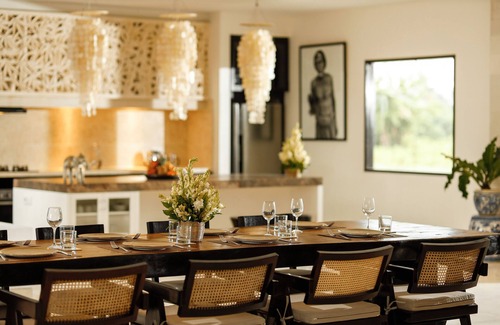 Kerambitan Villa | Black Beach Villa - Absolute Beachfront