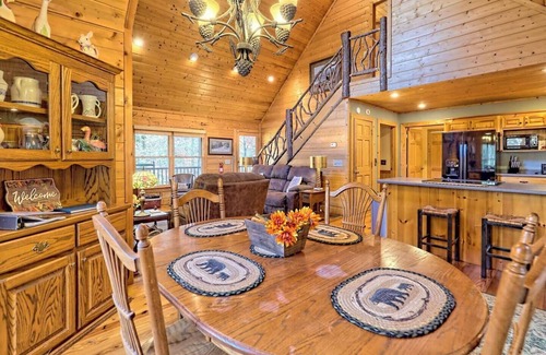 Hiawassee Cabin | Black Bear Cabin - by Chatuge Home Concierge hot tub, pool table