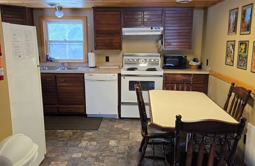 Frederic Cabin | Black Bear Lodge: Hike, Fish, and Explore – Your Fall Getaway Awaits!