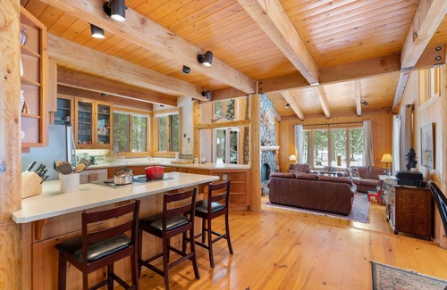 Black Butte Ranch House | Black Butte Ranch Glaze Meadow 433
