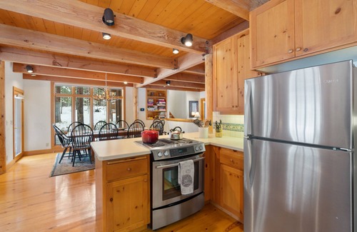Black Butte Ranch House | Black Butte Ranch Glaze Meadow 433
