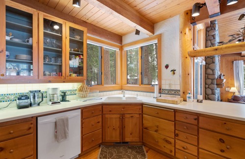 Black Butte Ranch House | Black Butte Ranch Glaze Meadow 433