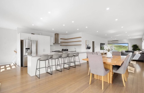 Merrijig House | Black Diamond - Luxury Alpine Home in Merrijig - Sleeps 14