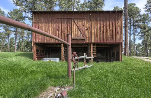 Deadwood House | Black Hills Hideaway Lodge