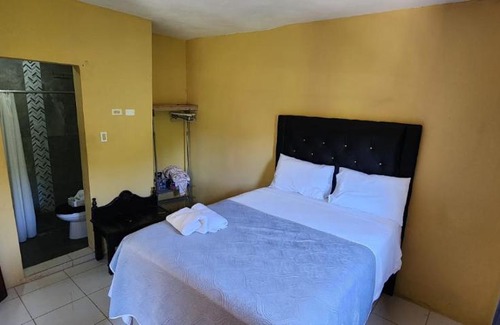 West Gate Hills Apartment | BLACK HOUSE JA vacation rental