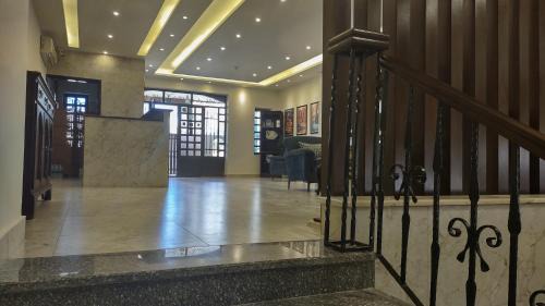 Madaba Hotel | Black Iris Hotel