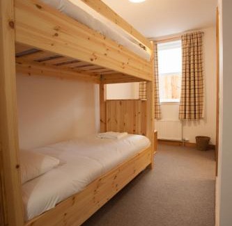 Inverness City Centre Hostel | Black Isle Bar & Rooms