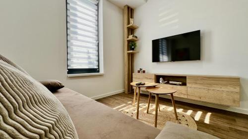 Banska Bystrica Apartment | Black Lotus III l 24hr Self Check-in l City centre l Free parking