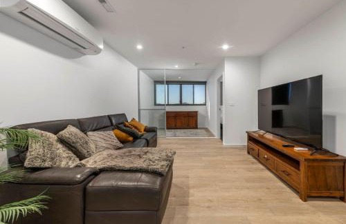 Coombs Apartment | Black Mountain Views In Coombs ACT