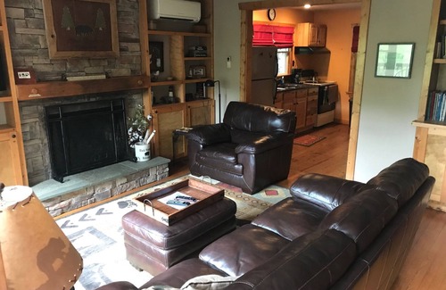 Black Mountain Cabin | Black Mtn.Hideaway: Romantic Mtn.Views, Hot Tub, & Pet Friendly!