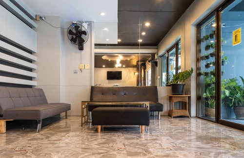 Patong Hostel | Black Pantera Hostel