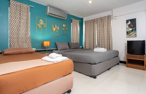 Patong Hostel | Black Pantera Hostel