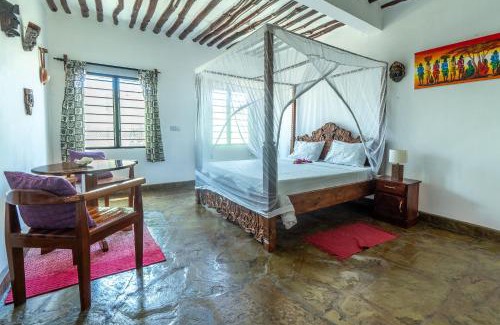 Galu Villa | Black Pearl - Luxury Villa with private pool - near beach