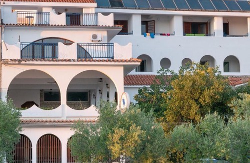 Tijesno Bed & Breakfast | Black Pearl Suites Tisno