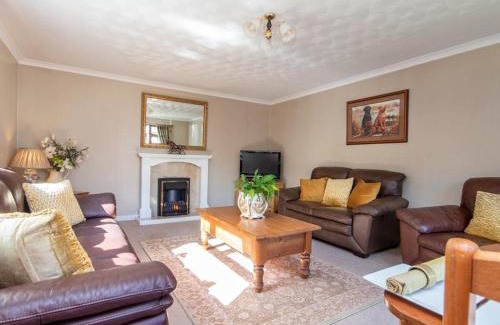 Dingwall House | Black Rock Cottage