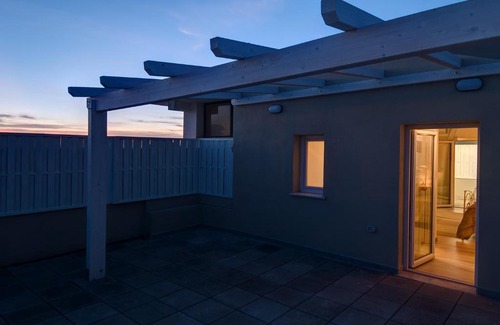 Sestu Apartment | Black Star