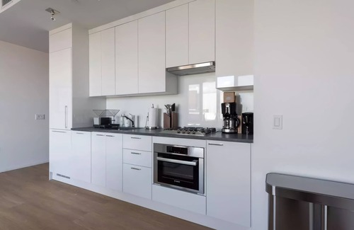 Logan Circle Hotel | BLACK SWAN - Liz DC - Executive Flat