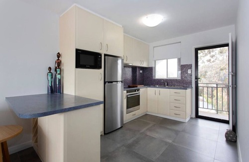 Fremantle Apartment | Black Swan Vista East Fremantle
